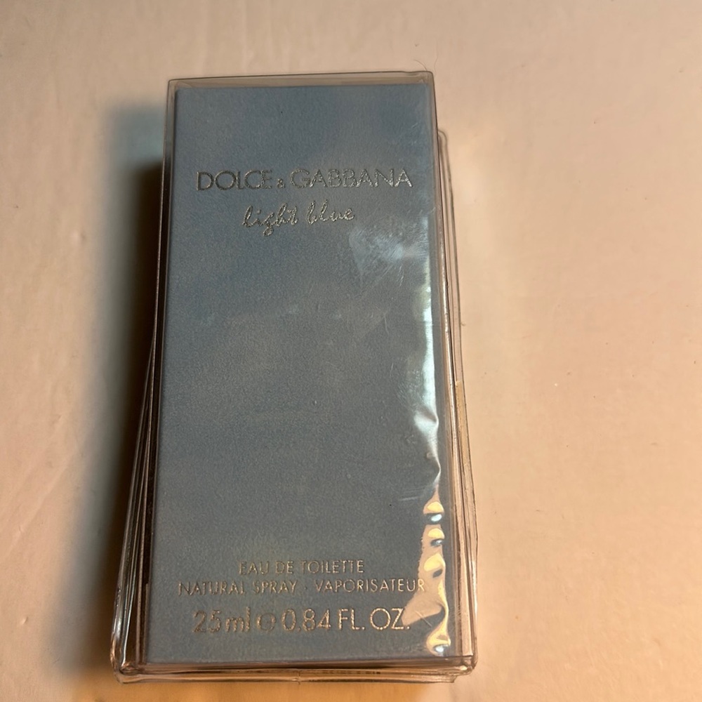 Dolce& Garbbana light blue